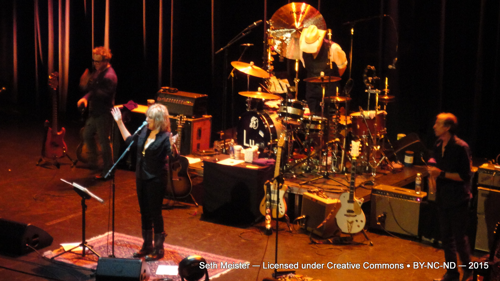 LucindaWilliams2015-07-24VernonAndDistrictPerformingArtsCentreCanada (15).jpg